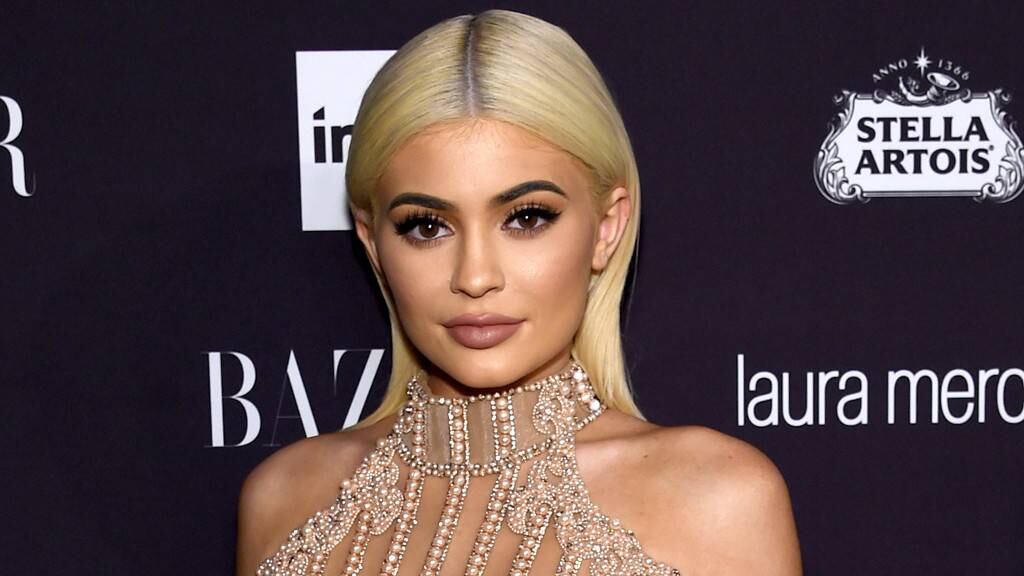 Cosmetici & followers Ecco come Kylie Jenner è diventata la miliardaria più giovane della storia