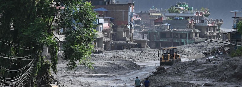 Nepal, si aggrava ancora il bilancio: 750 vittime. Nuova frana in Tibet, evacuati i soccorritori