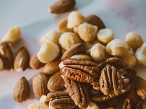 Le noci pecan migliorano il colesterolo e la salute del cuore