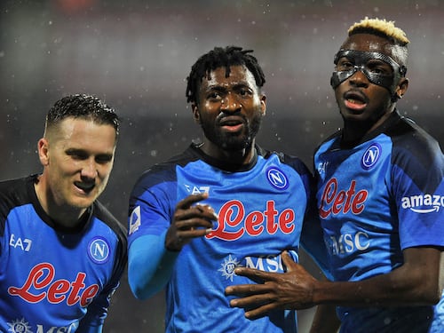 È un Napoli mai visto. Tutto facile nel derby e fa 50 al giro di boa
