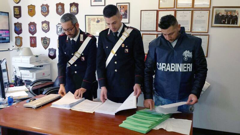 Così funzionava la fabbrica (illegale) della cittadinanza italiana 2
