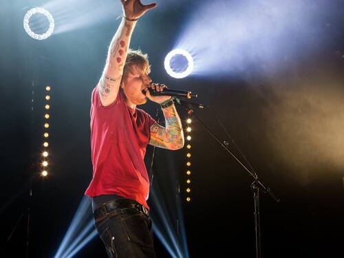 Ed Sheeran, bloccati 100 ordini "sospetti" per i concerti di Torino