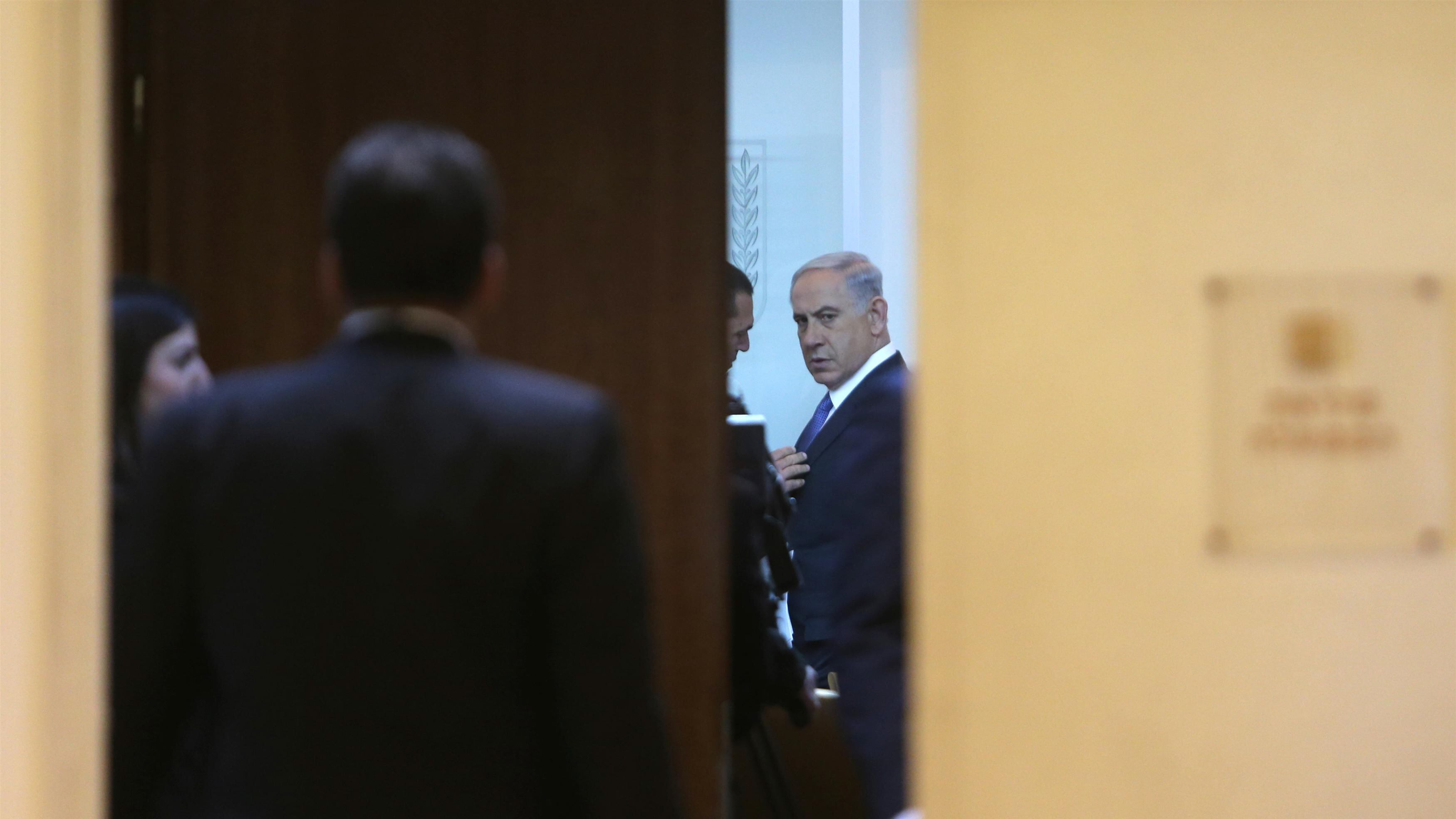 Corruzione, incriminato Netanyahu: "Golpe contro di me"
