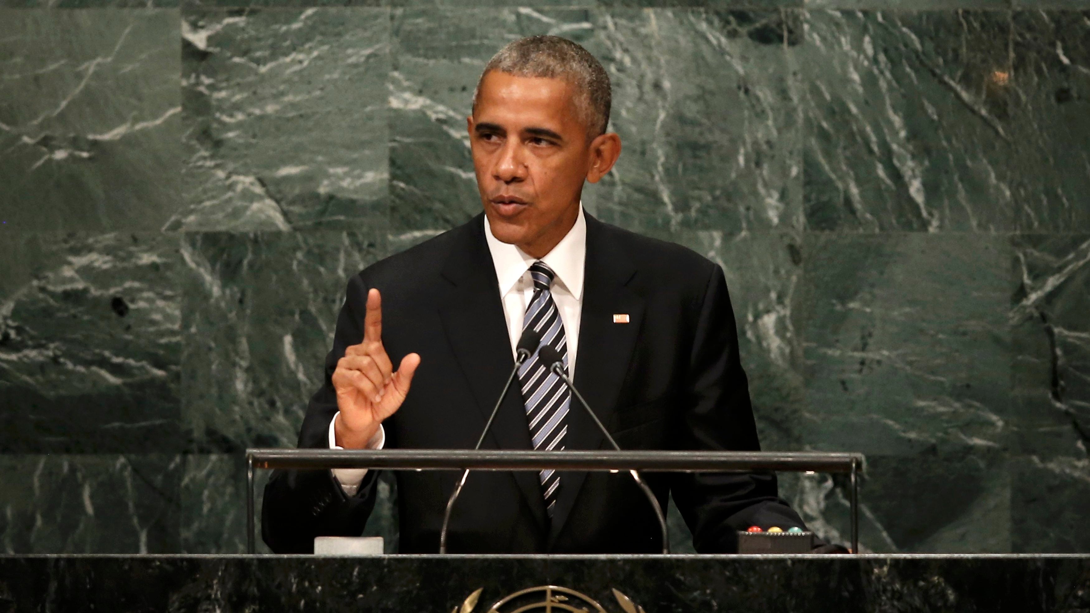Obama attacca la Russia: "Vuole recuperare la vecchia gloria attraverso la forza"