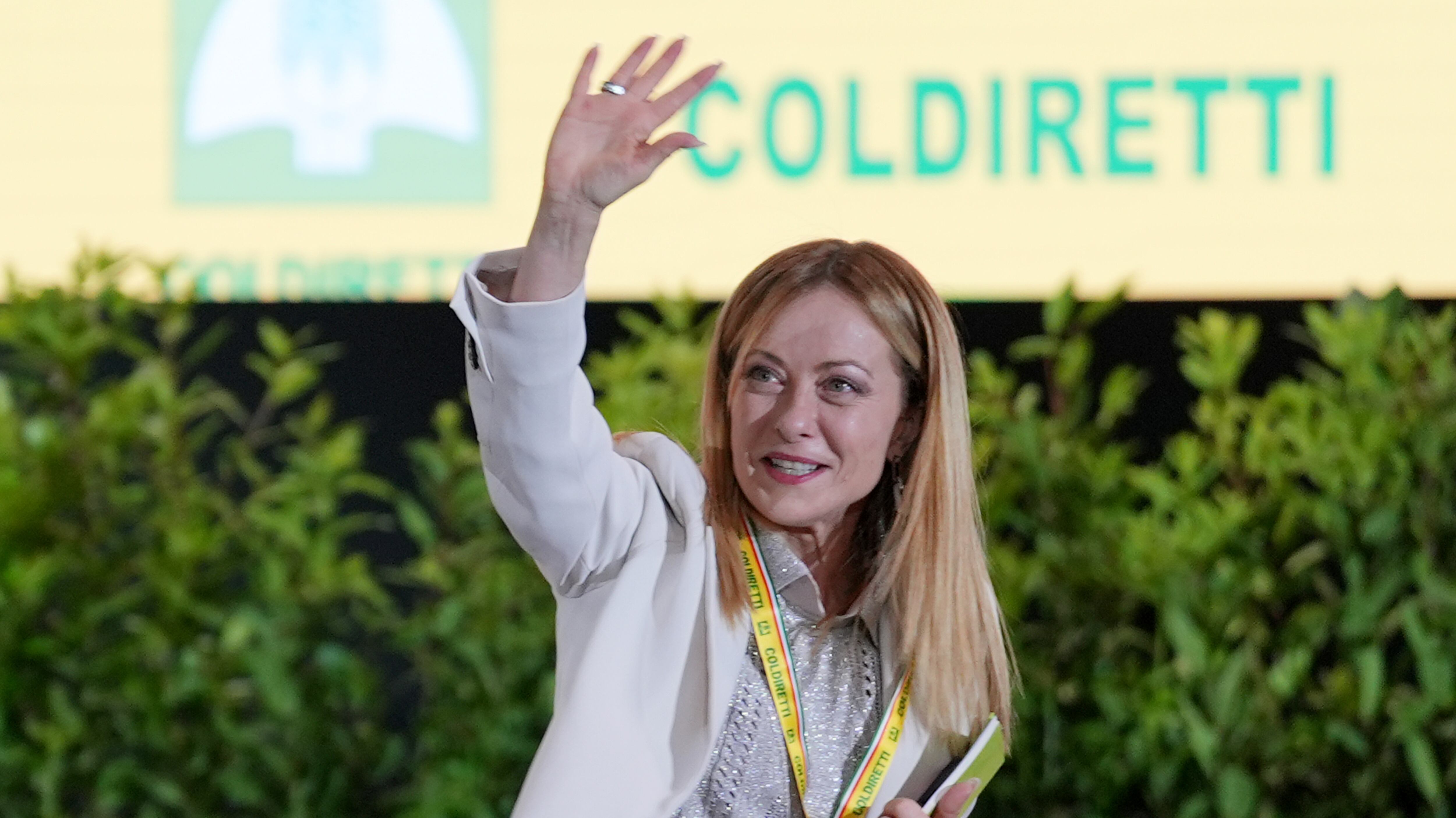 Meloni sbugiarda i green da salotto. "L'agricoltura non è devastazione"