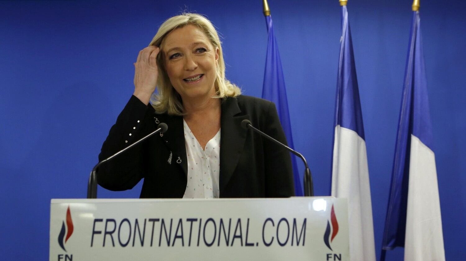 Le Pen: "La Merkel vuole nuovi schiavi"