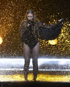 Beyoncé, regina dei BET Awards: foto 14
