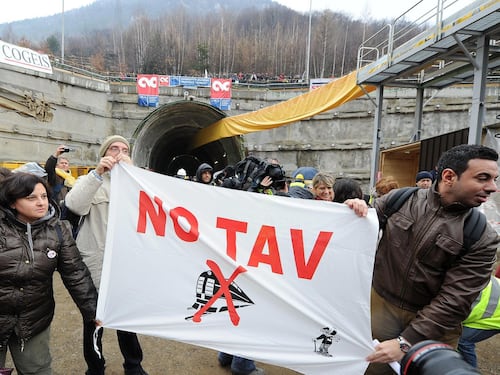 Imprenditore disperato: "Hanno vinto i No Tav, mi ritiro"