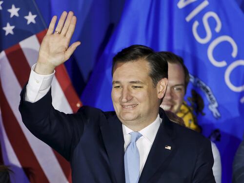 Ora Cruz supera Trump. E Hillary perde ma tiene