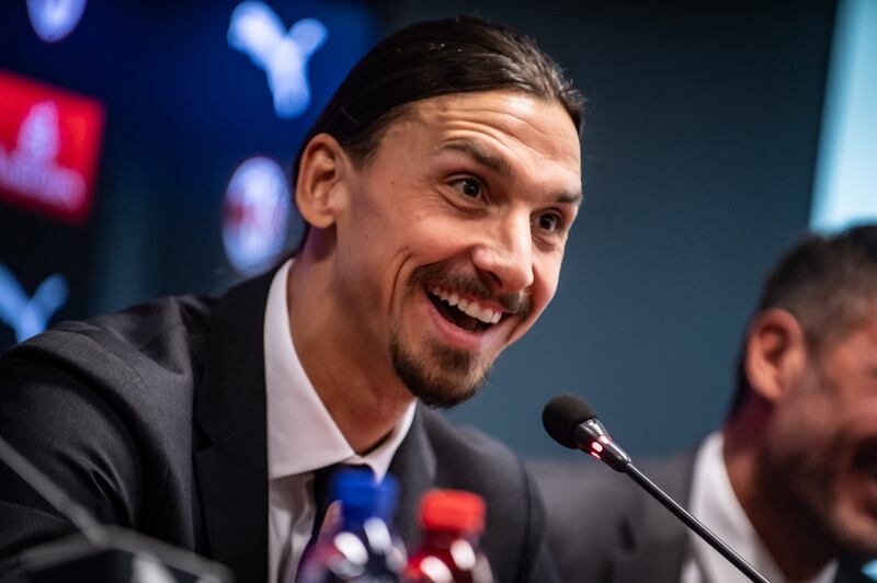 Ibrahimovic superstar: gli scatti del fuoriclasse di Malmo durante la presentazione 10