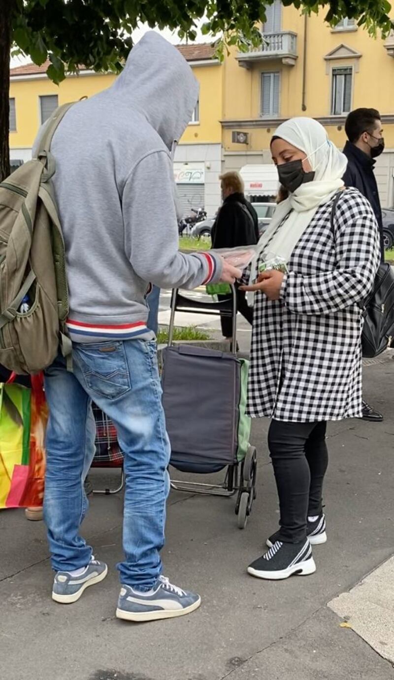 Milano, la denuncia della Lega: "Ecco il degrado vicino Pane Quotidiano" 5