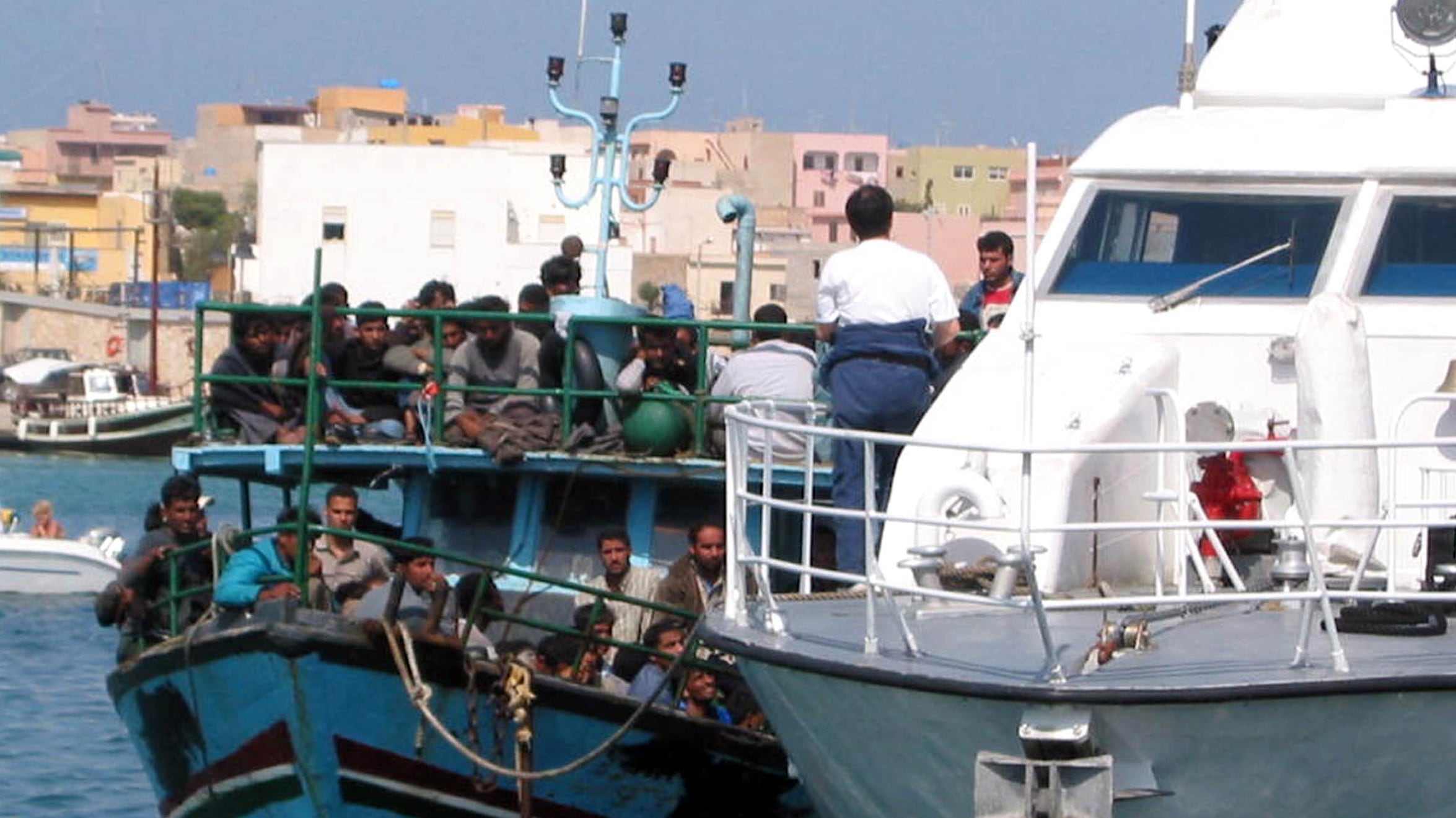 Libia, lo "schiaffo" Ue all'Italia: "Migranti? No a ricollocamenti"