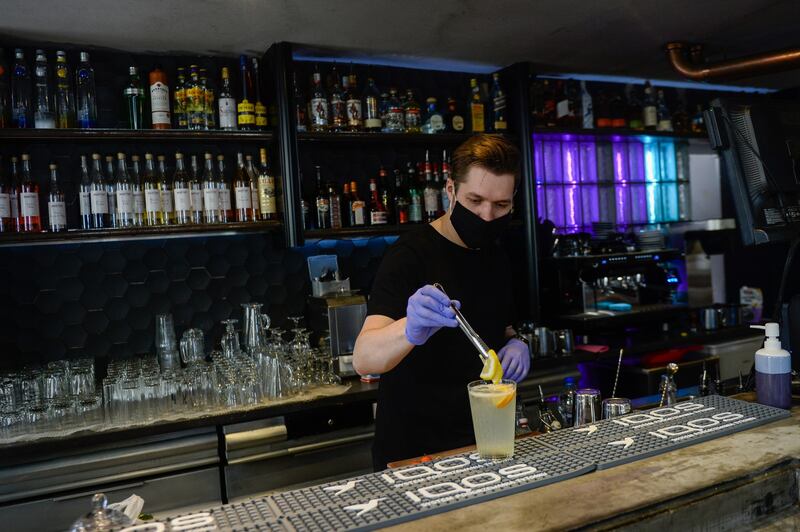 bar