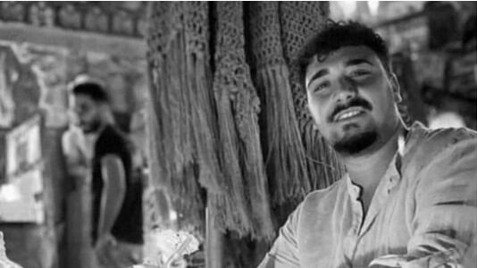 Si salva da un incidente, ma viene investito: morto giovane di 26 anni