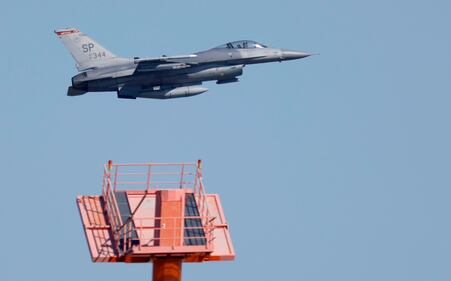 Caccia F-16