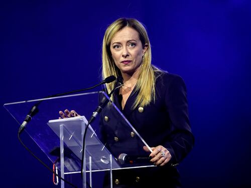 "Ius soli sforzo principale", "Siete su un altro pianeta". Scontro tra Letta e Meloni