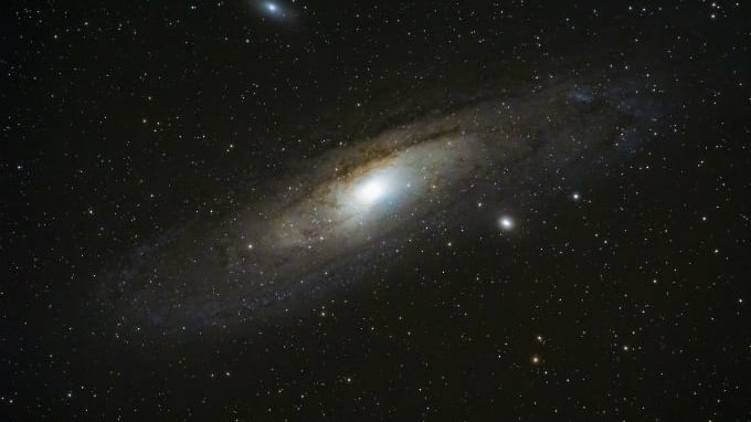 Emozioni dal cielo: la "cometa di Natale" è già visibile ad occhio nudo