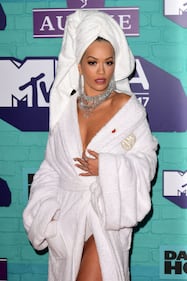 Mtv Ema 2017, i look più sexy 2