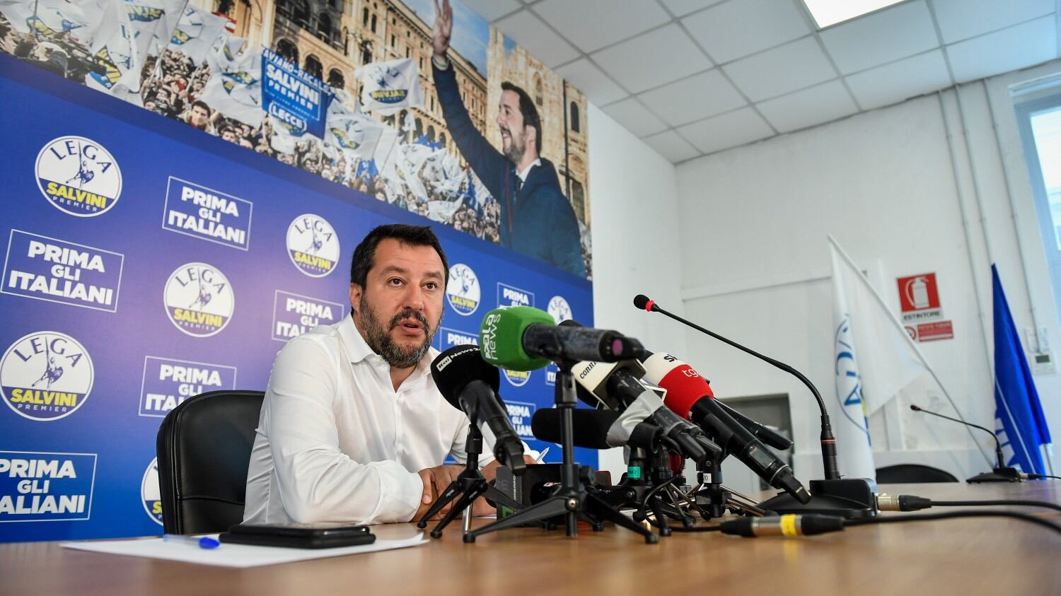 "No a un governo Conte-Tria". Salvini ora detta le condizioni