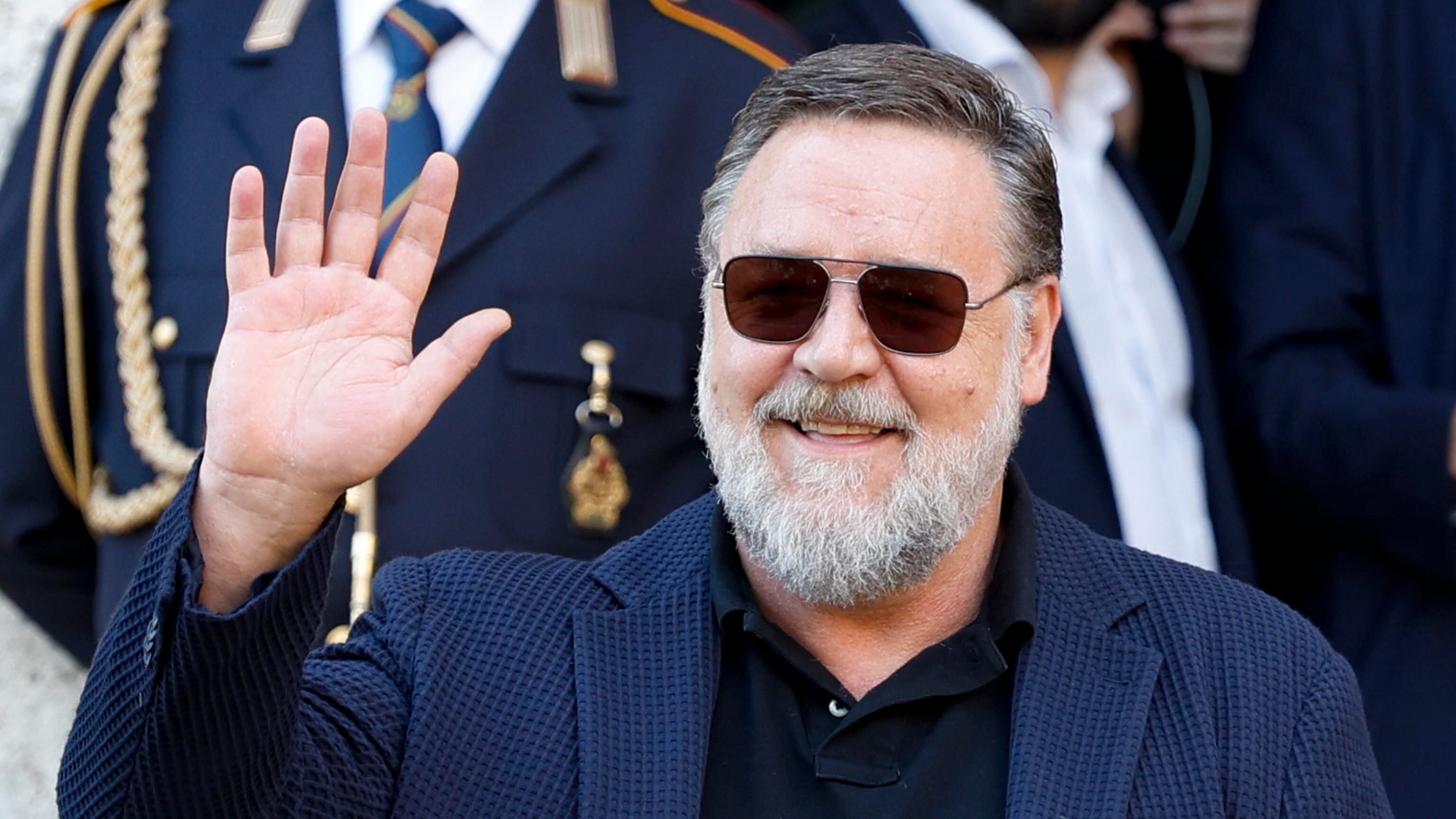 "Trisavolo di Ascoli Piceno": Russel Crowe scopre (e pubblica) le sue origini italiane