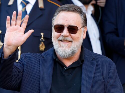 "Trisavolo di Ascoli Piceno": Russel Crowe scopre (e pubblica) le sue origini italiane