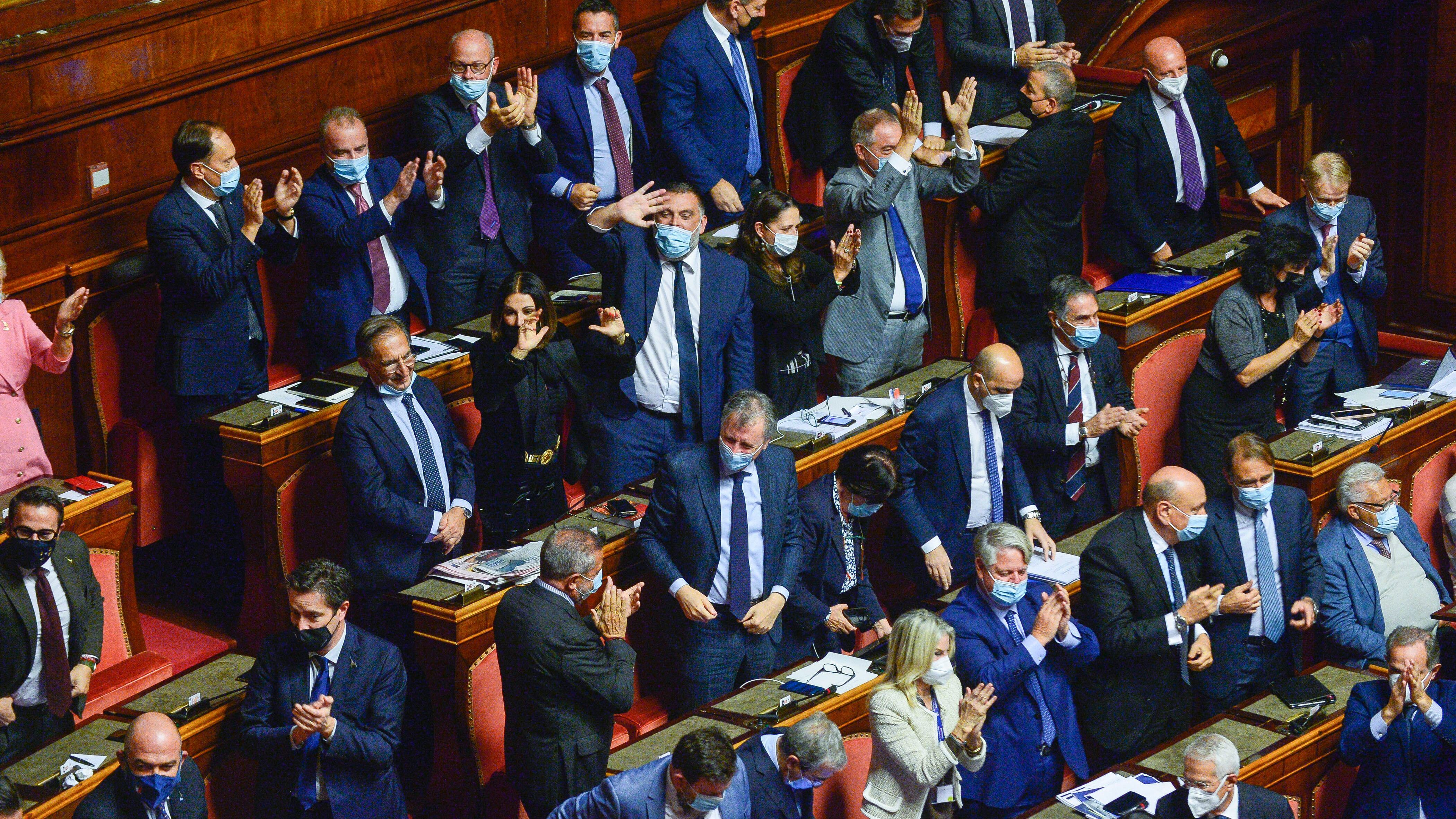 Il Senato affossa la legge Zan coi franchi tiratori giallorossi. Il Pd si scaglia sui renziani