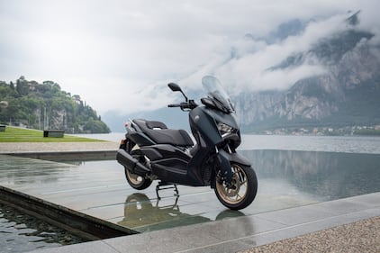 Yamaha XMAX 300 Tech Max: guarda la gallery 1
