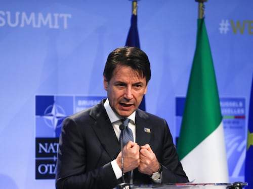 Conte telefona a Daisy. Ma difende Salvini: "Non è affatto razzista"