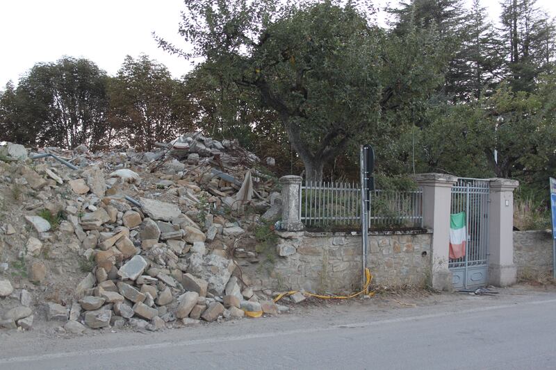 Amatrice, viaggio nella città sommersa dalle macerie ad un anno dal sisma 17