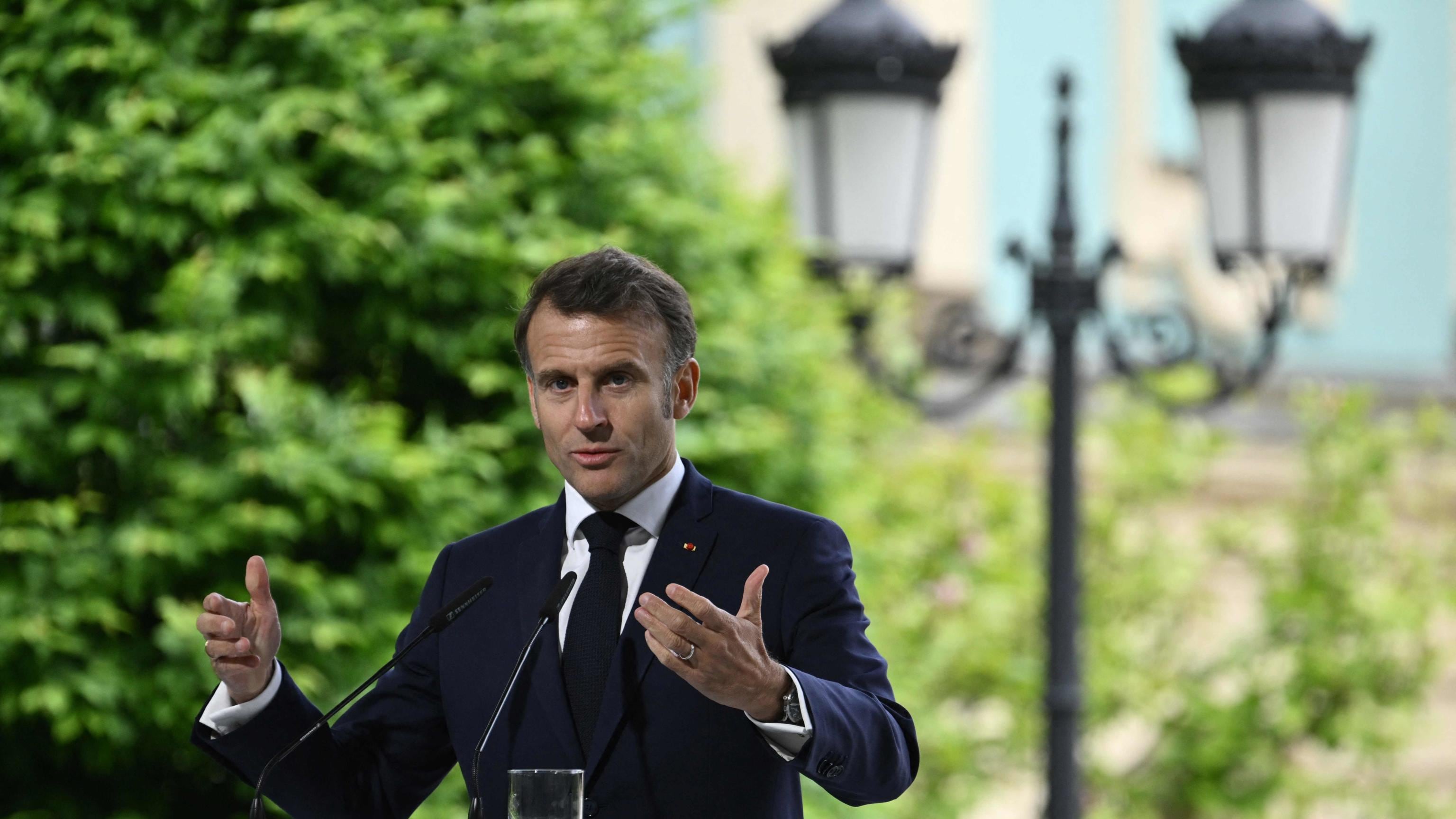 Macron: "Valutiamo l’atomica francese in Polonia"