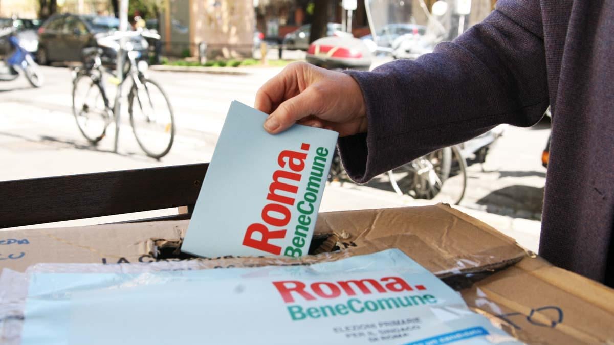 Roma, bufera sulle primarie Si dimette la dirigente Pd che ha denunciato i rom al voto