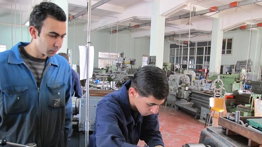 Riformiamo l’istruzione professionale per combattere la disoccupazione giovanile