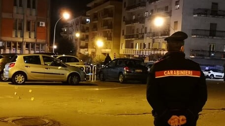 Spari nel centro di Lamezia Terme, un morto e due feriti