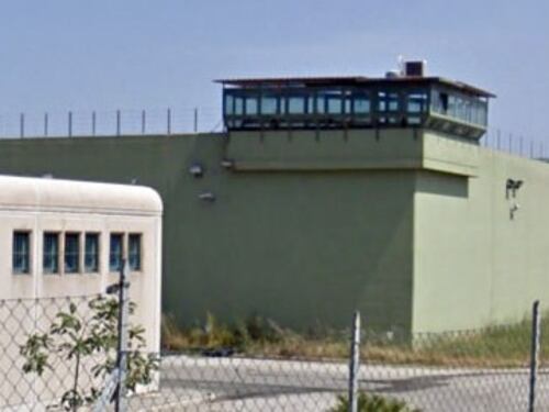 Troppi jihadisti, pochi agenti: ecco la "Guantanamo italiana"