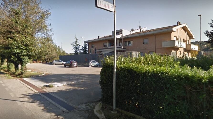 Sezze, romeno entra in casa e abusa sessualmente di una bambina