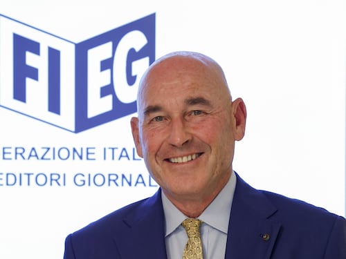 Riffeser: plauso alla legge australiana che impone alle piattaforme di pagare per l’utilizzo delle news