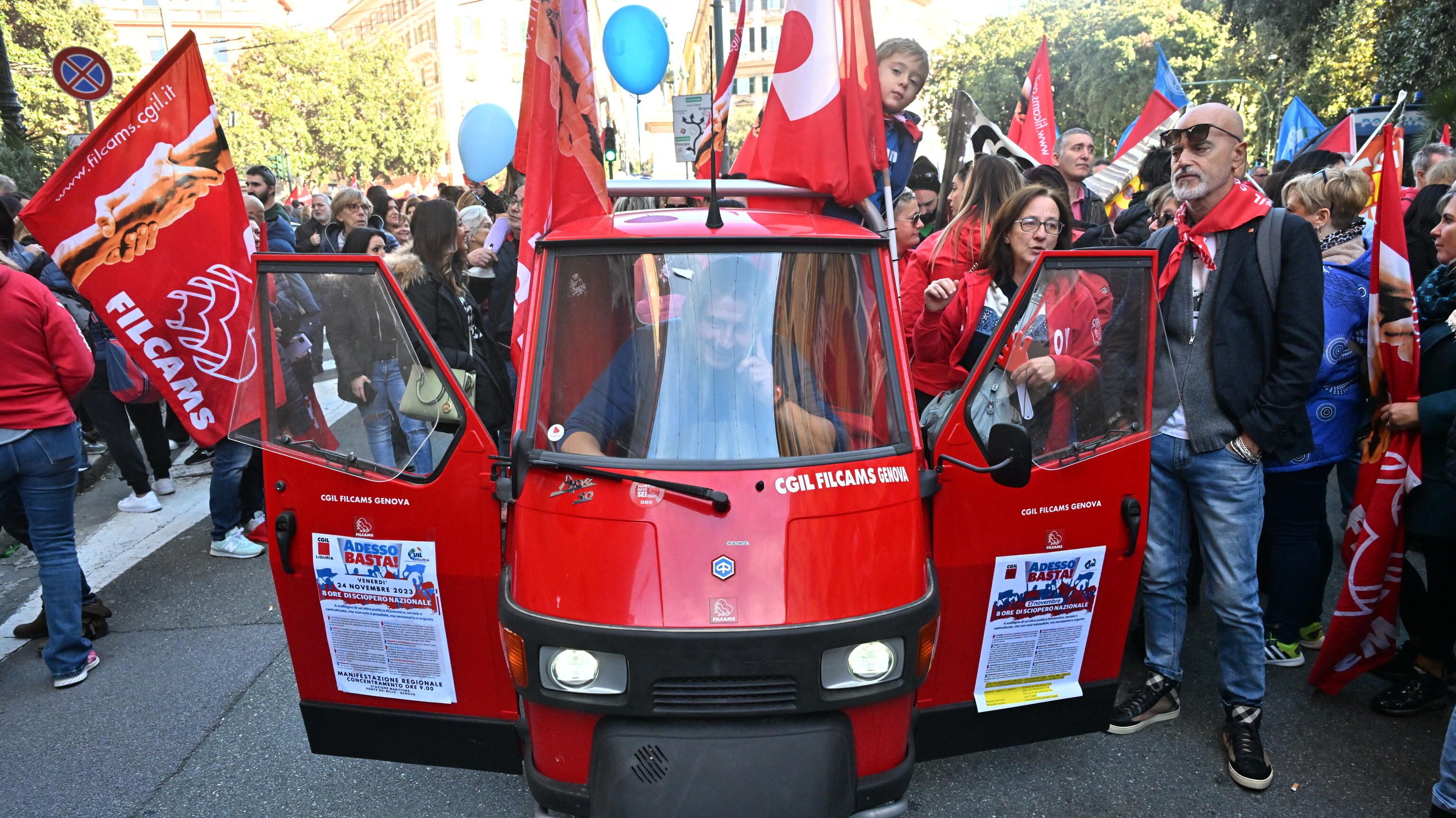 Sciopero, il grande flop. Salvini: "Ha vinto il buon senso"