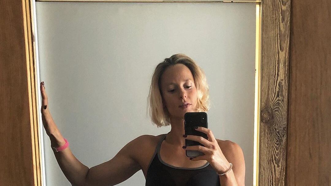 Federica Pellegrini mette in mostra una "tartaruga" d'acciaio