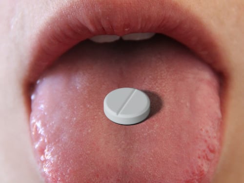 L'ultima assurda sfida su Tik Tok: prendere tanto paracetamolo per finire in ospedale