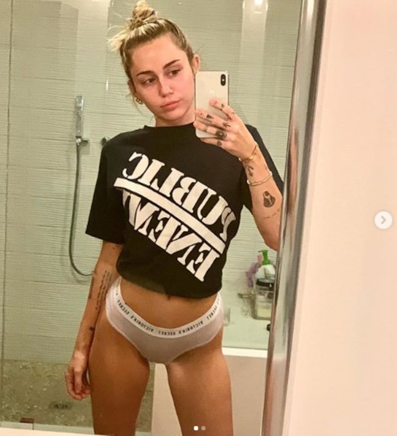 Miley Cyrus, le foto più sexy 4