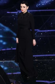 Arisa torna ai capelli corti  3