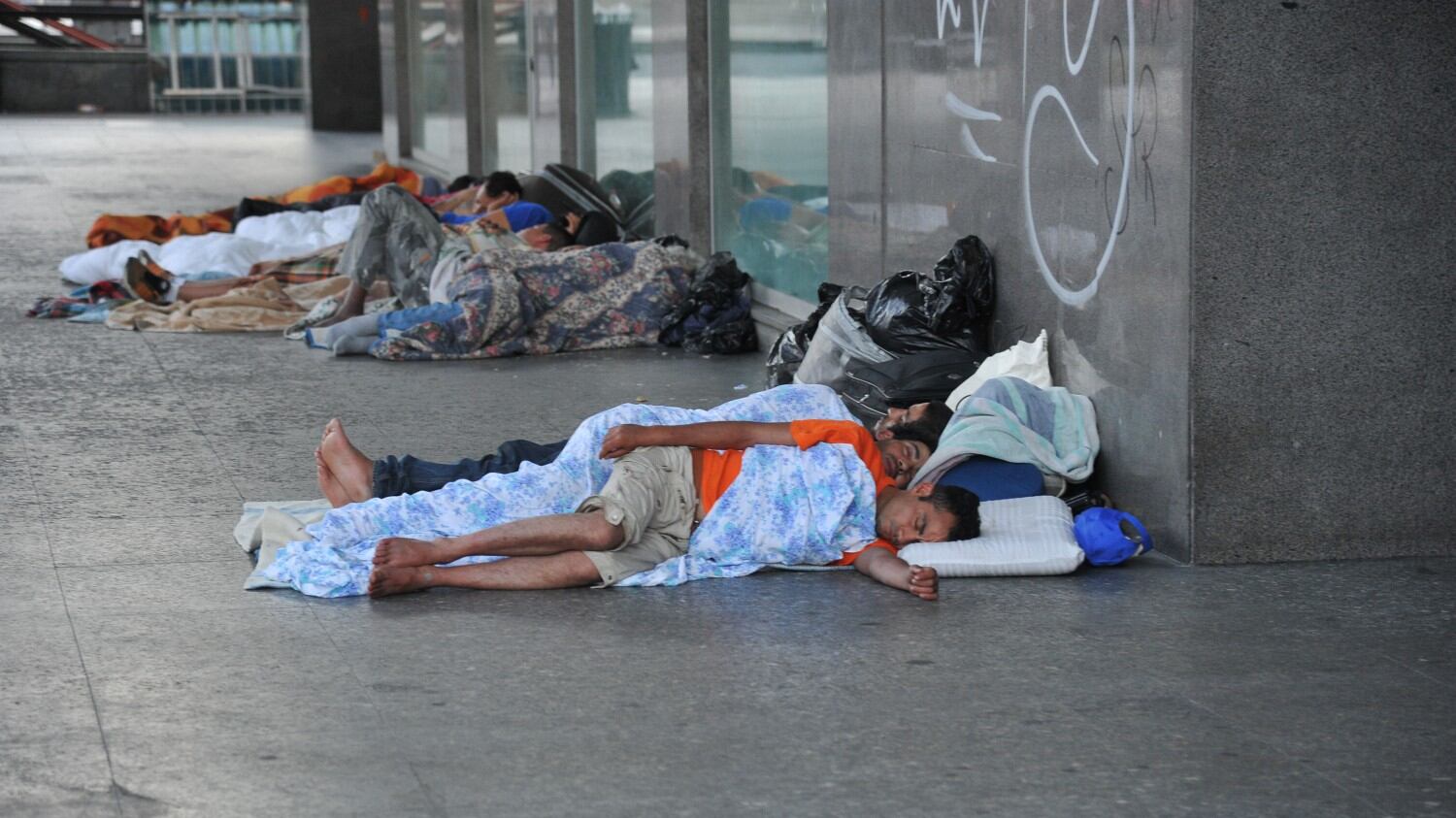 Profughi, Comune in crisi: "Servono cibo e coperte"