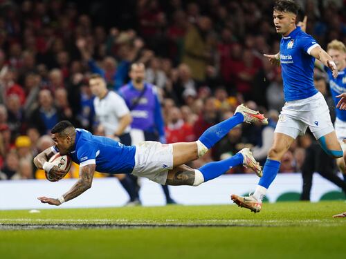 Rugby, la rimonta del Galles non basta. L’Italia vince 24-21 a Cardiff