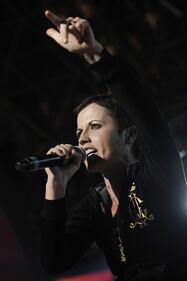 Dolores O'Riordan, le foto della cantante 10