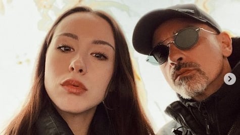 Aurora Ramazzotti, la foto con papà Eros e lo stesso "broncio da selfie"