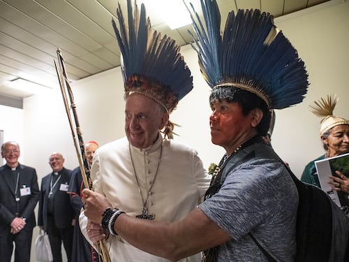 Preti sposati, niente rivoluzione. La marcia indietro del Vaticano