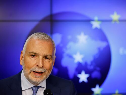 Chi è Stefano Sannino, l'ambasciatore coinvolto nello scandalo sui fondi Ue per la formazione