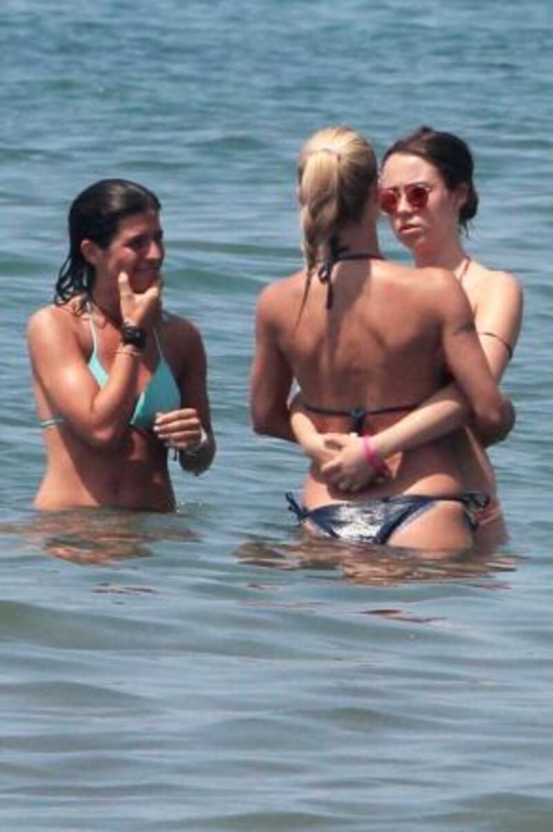 Aurora Ramazzotti con il bodyguard a Milano 41
