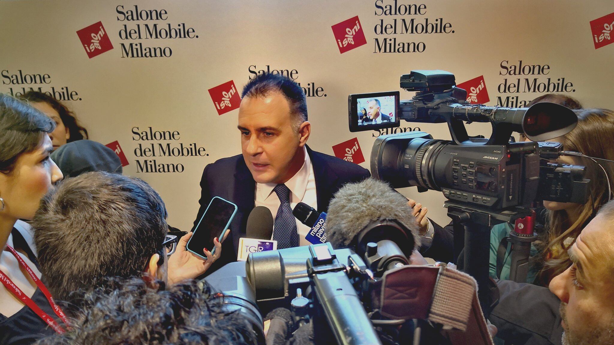 Salone del Mobile e Pitti Uomo, sì di FederlegnoArredo per iniziative comuni a giugno