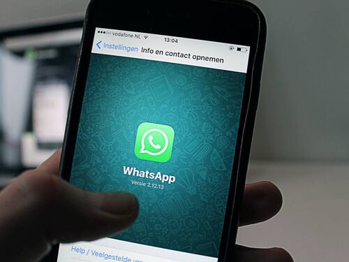 "Ciao, mi mandi il codice?". Attenzione alla nuova truffa WhatsApp